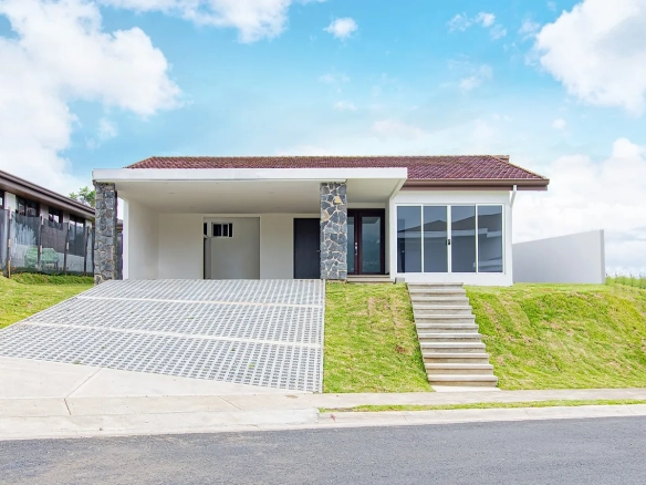 El Herran Curridabat Home For Sale