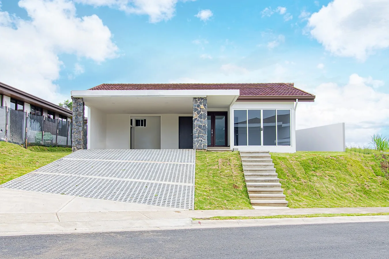 El Herran Curridabat Home For Sale