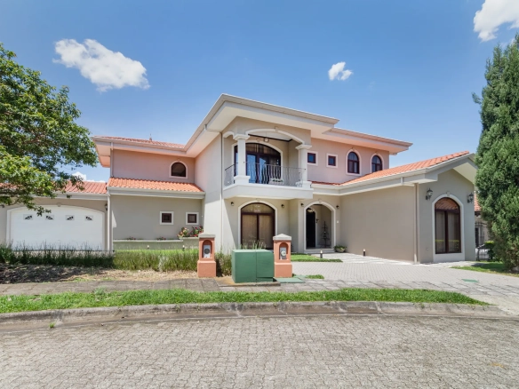 Luxury home for sale in Colinas de Montealegre located in a quiet cul-de-sac