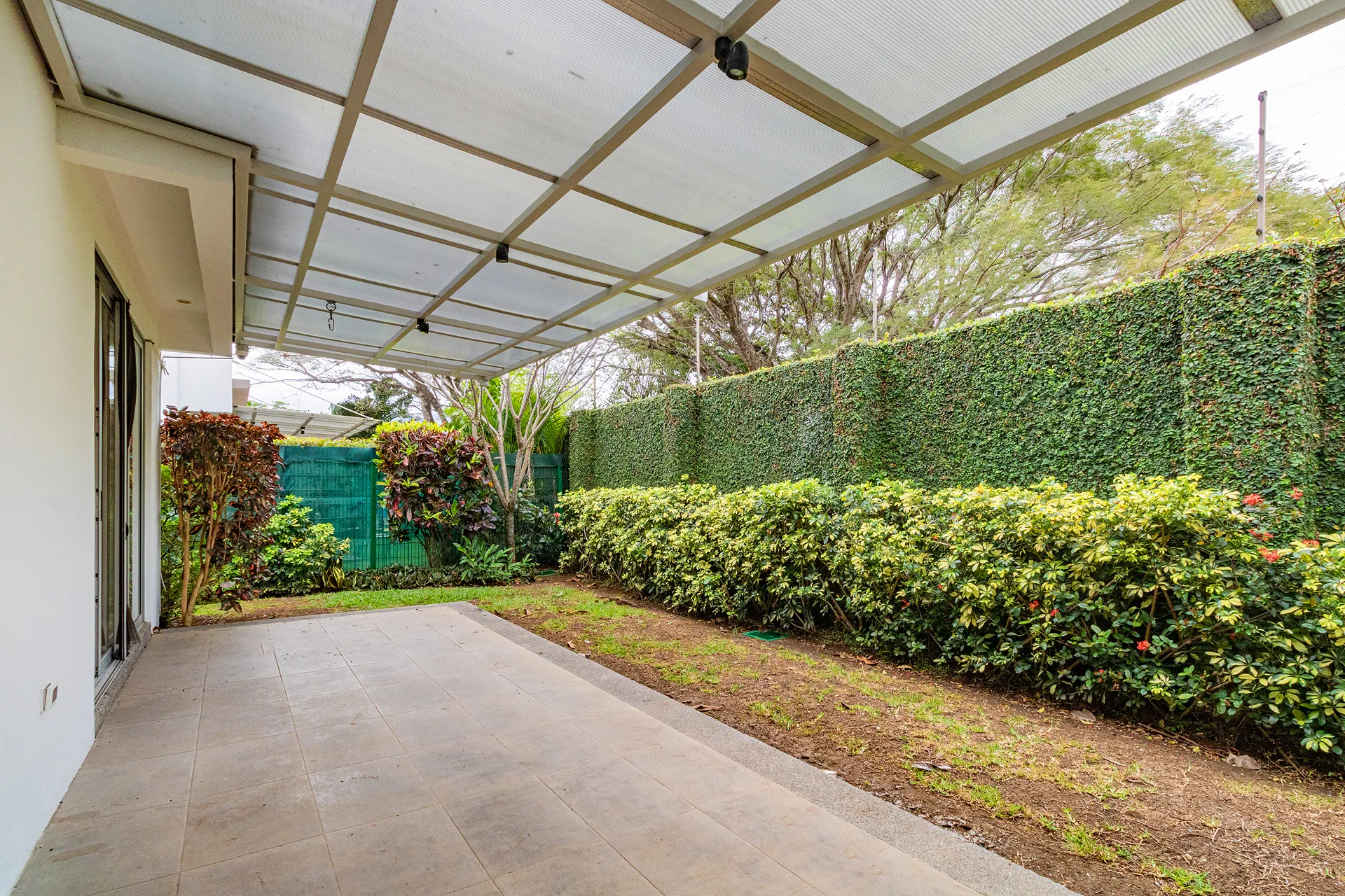 Townhouse for Sale in Lindora Place Santa Ana (14.1)