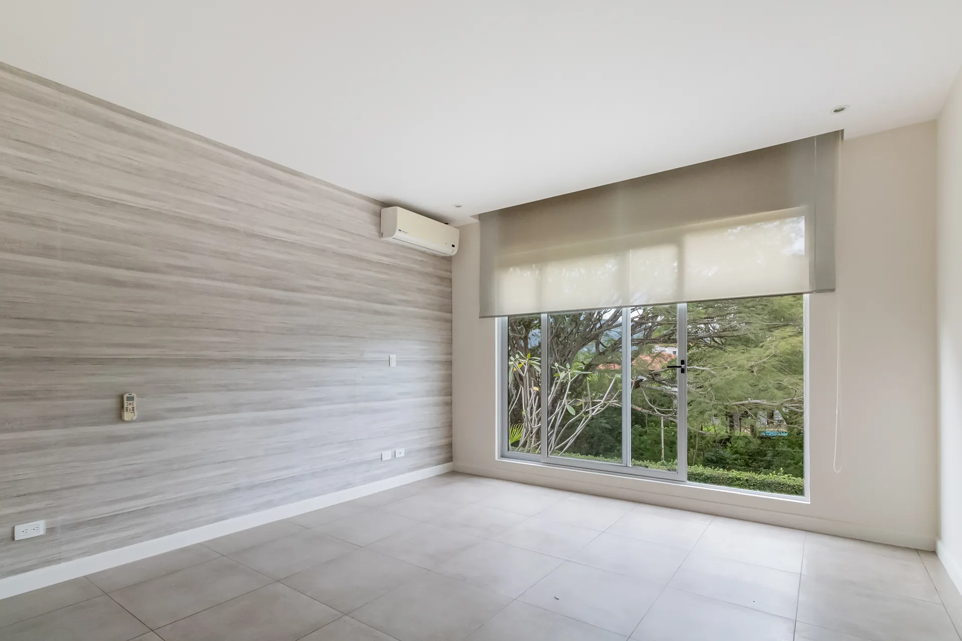 Townhouse for Sale in Lindora Place Santa Ana (8)