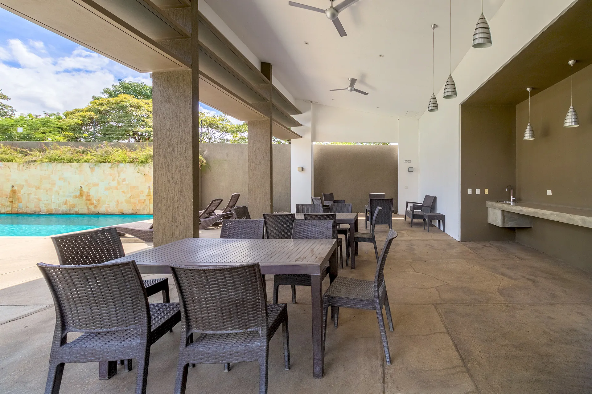 Verdi Lindora Santa Ana (6)